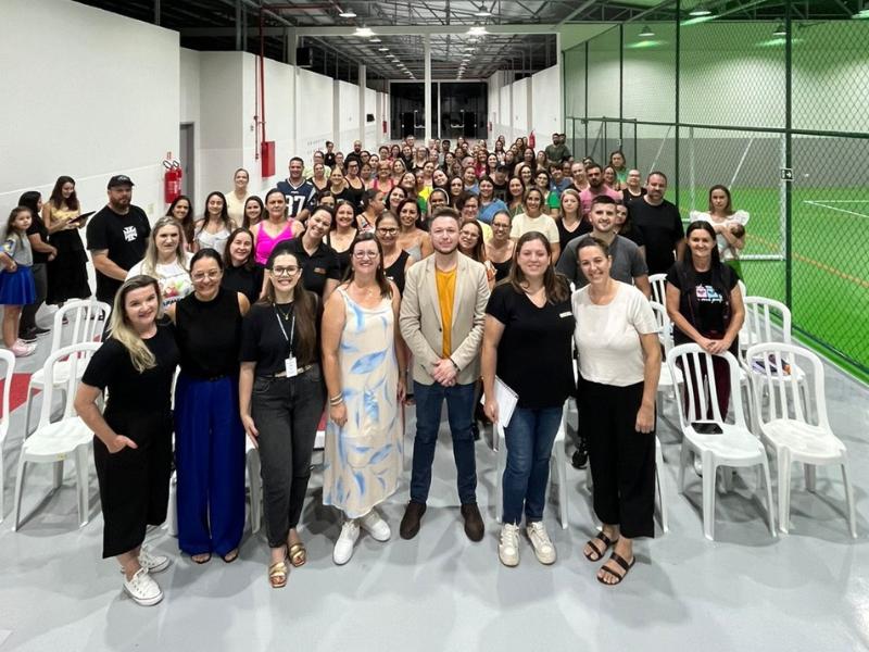 Educação Municipal reúne gestores escolares e APMFs para capacitação anual