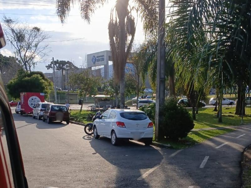 Equipe do SIATE de Campo Largo presta atendimento a vítima de queda de bicicleta 