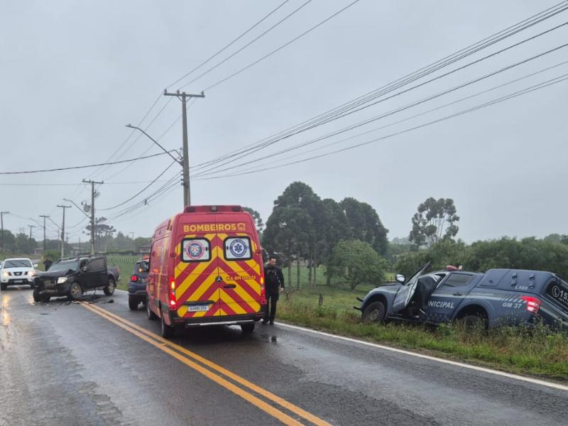 Guarda Municipal fica ferido em colisão frontal na PR-510, na região do Miqueleto