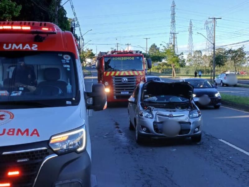 Colisão traseira deixa um homem ferido no bairro Ferrari 