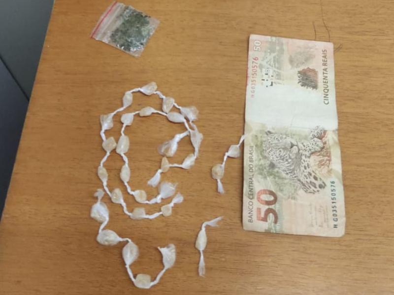 Indivíduo suspeito de comercializar drogas é preso no bairro Bom Jesus, em Campo Largo