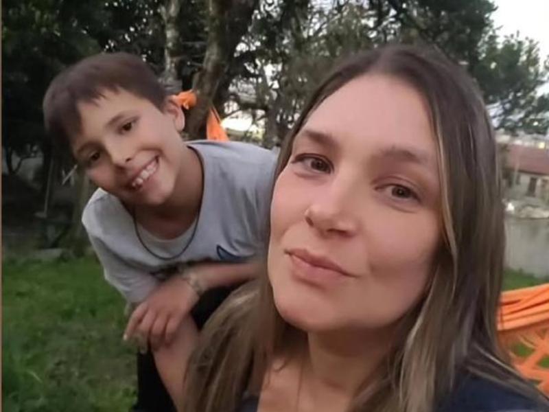 Mãe e filho mortos em Campo Largo serão sepultados em Arapongas nesta terça-feira (06)