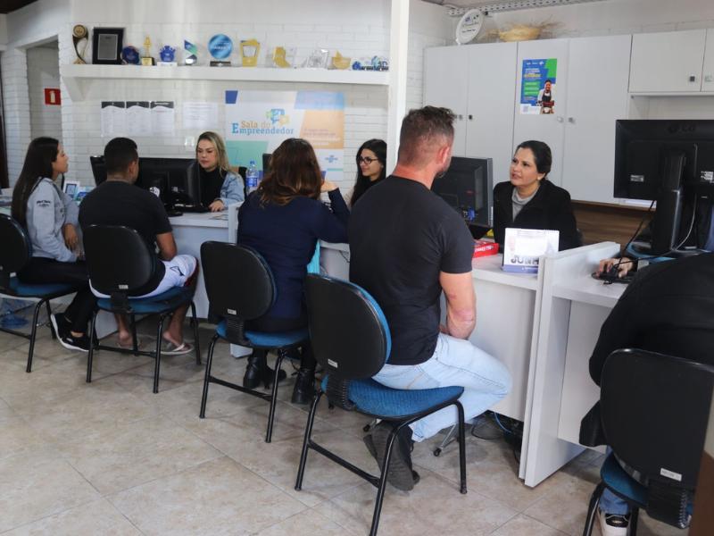 Prefeitura oferece atendimento gratuito para abertura de MEI na Sala do Empreendedor