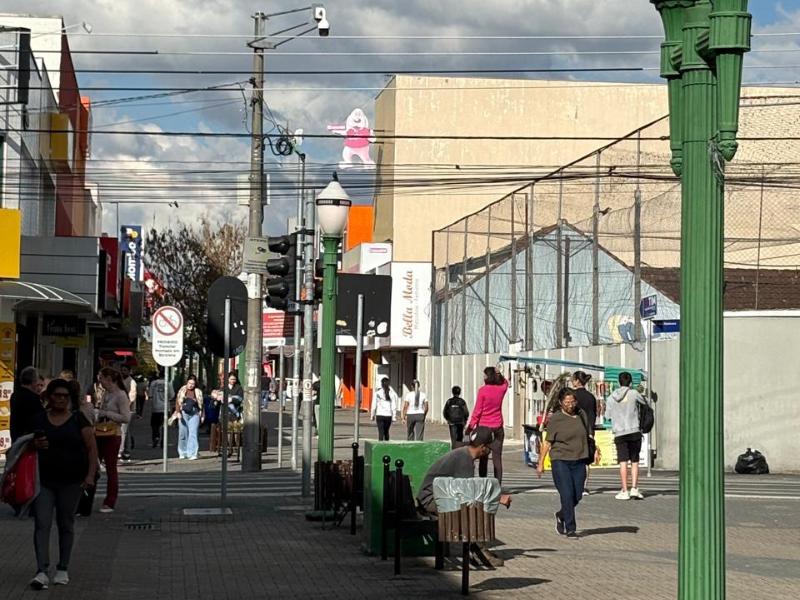Cocel inicia retrofit da rede subterrânea do calçadão da Rua XV de Novembro