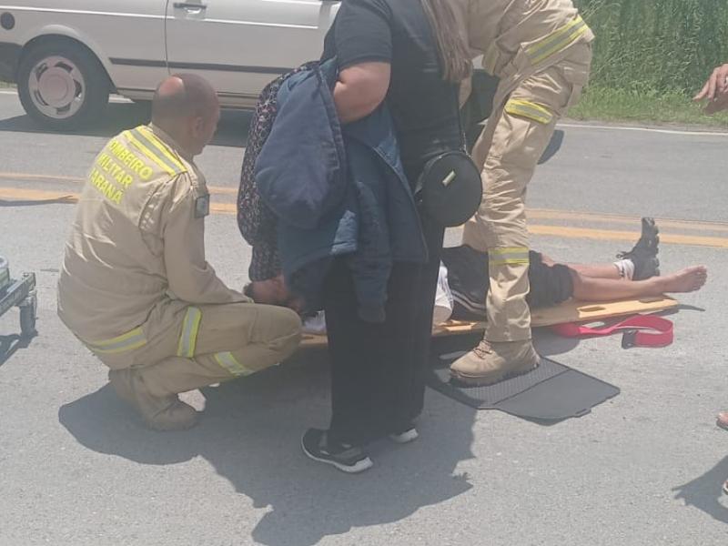 Motociclista fica ferido após queda de moto no bairro Rivabem, em Campo Largo