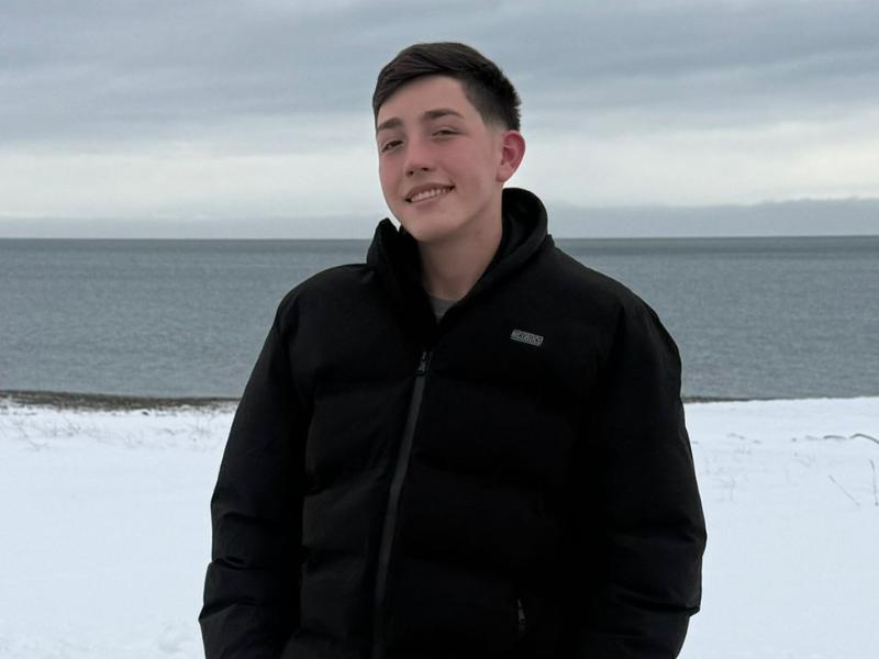 Estudante de Campo Largo vive intercâmbio no Canadá e incentiva inscrições para o Ganhando o Mundo 2027