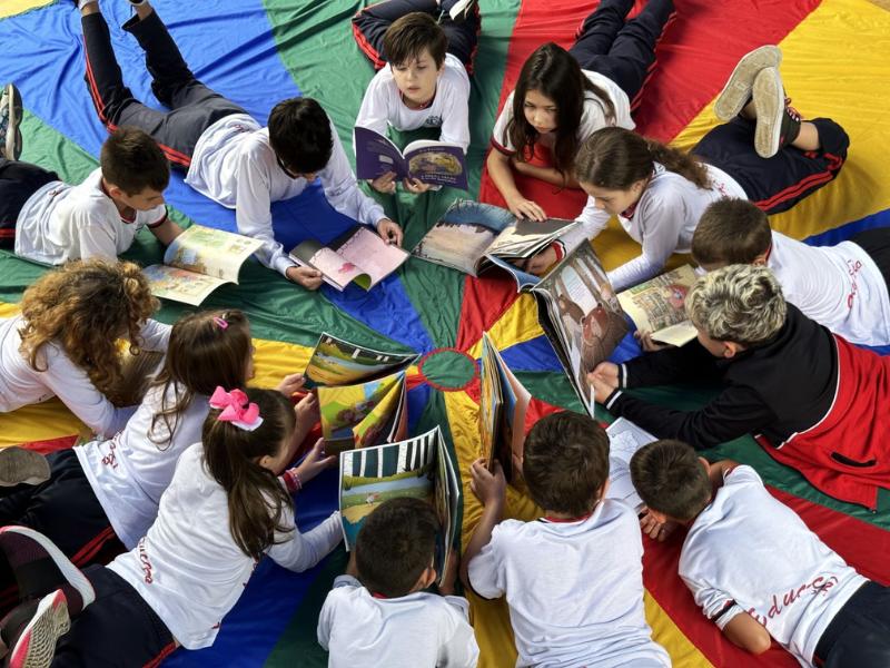 Aulas da rede municipal começam dia 05 de fevereiro com uniformes, material escolar e novidades