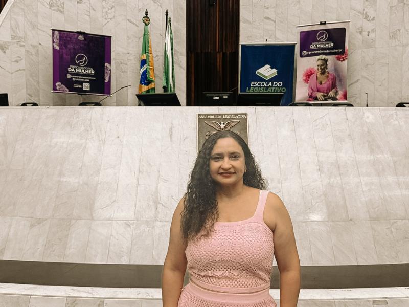 Procuradora da Mulher participa de encontro na ALEP sobre proteção e políticas públicas no Paraná 