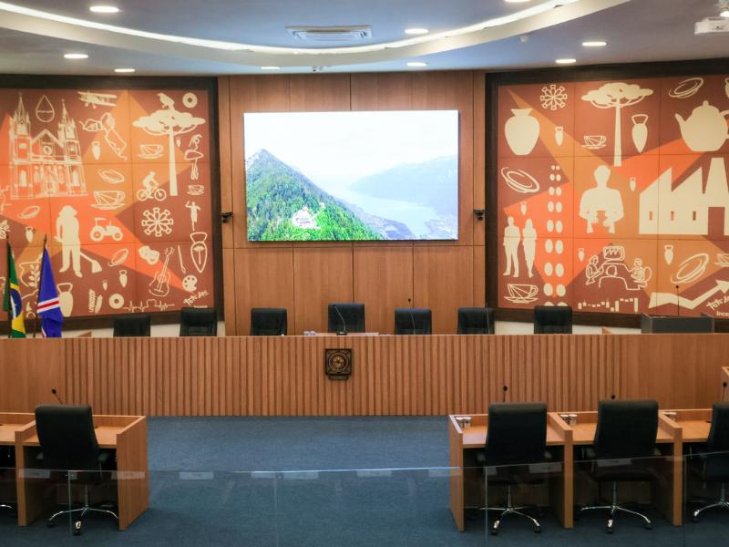 Projeto em regime de urgência para ampliar quadro de servidores efetivos será analisado na Câmara Municipal