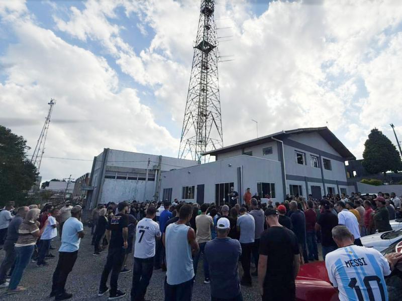 Schmidt e trabalhadores entram em acordo  em Assembleia e atividades retomam dia 27