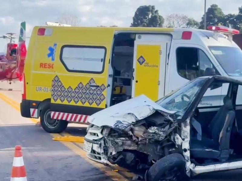 Tentativa de ultrapassagem termina em grave acidente na PR-423, em Campo Largo