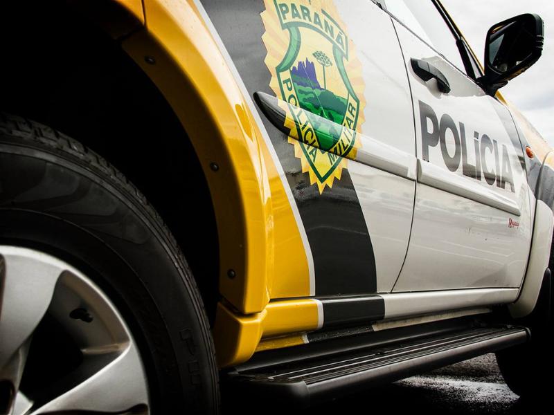 Polícia Militar prende dois suspeitos por tráfico de drogas e apreende arma de fogo em Campo Largo