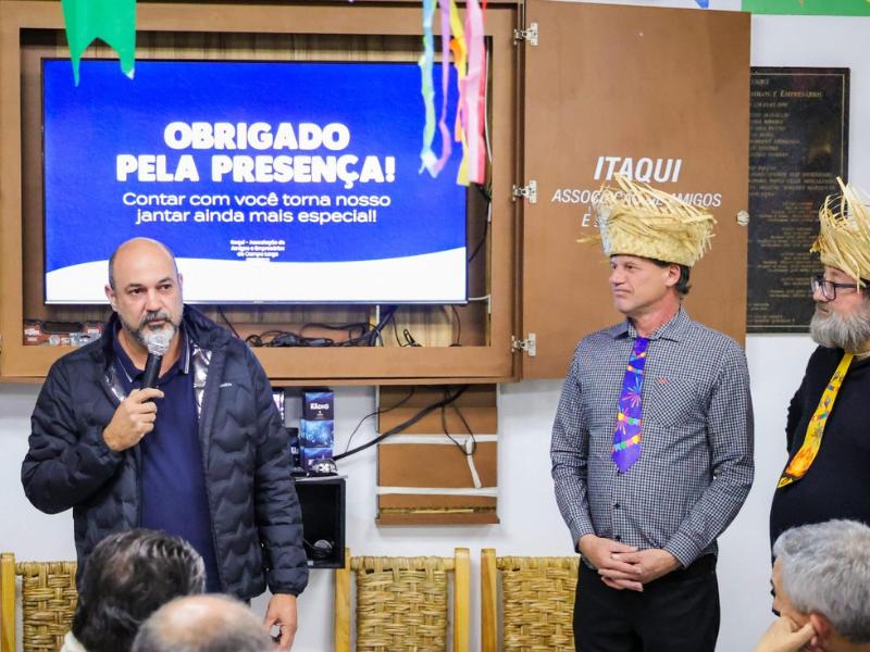 Itaqui destaca conquista do título de Capital Nacional da Louça durante reunião mensal