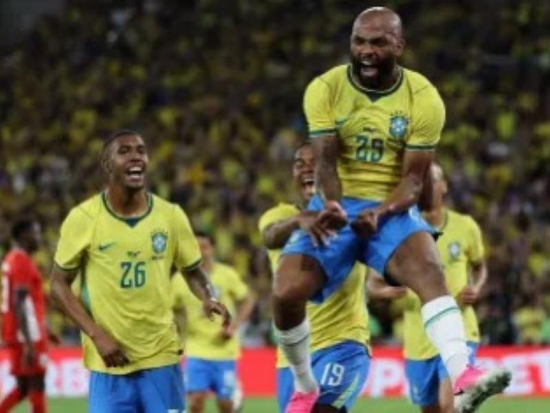 Em noite de golaços, Brasil atropela Panamá em amistoso antes da Copa
